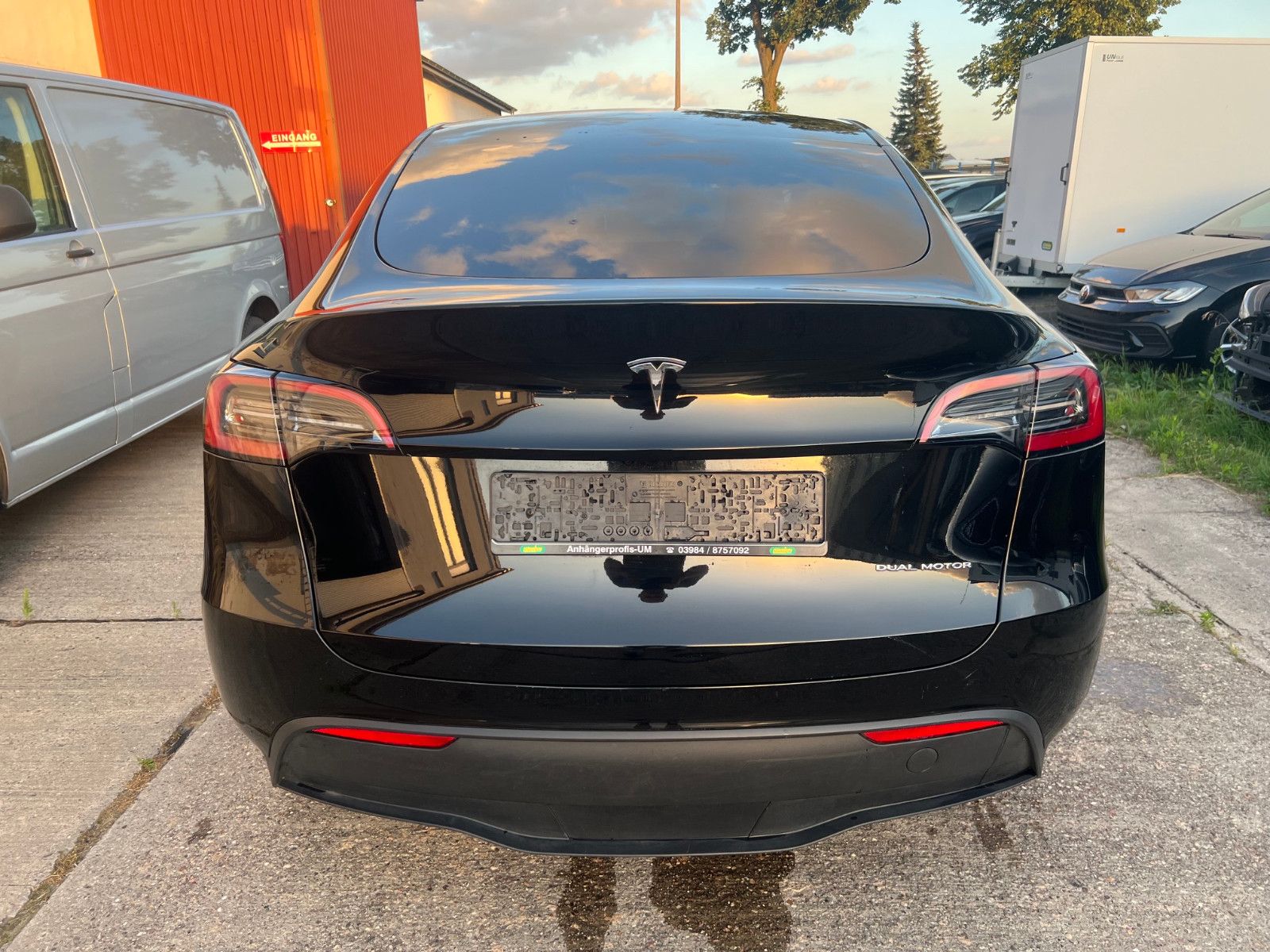 Tesla Model Y Long Range Allrad Leder Kamera 360, 21 foto 4