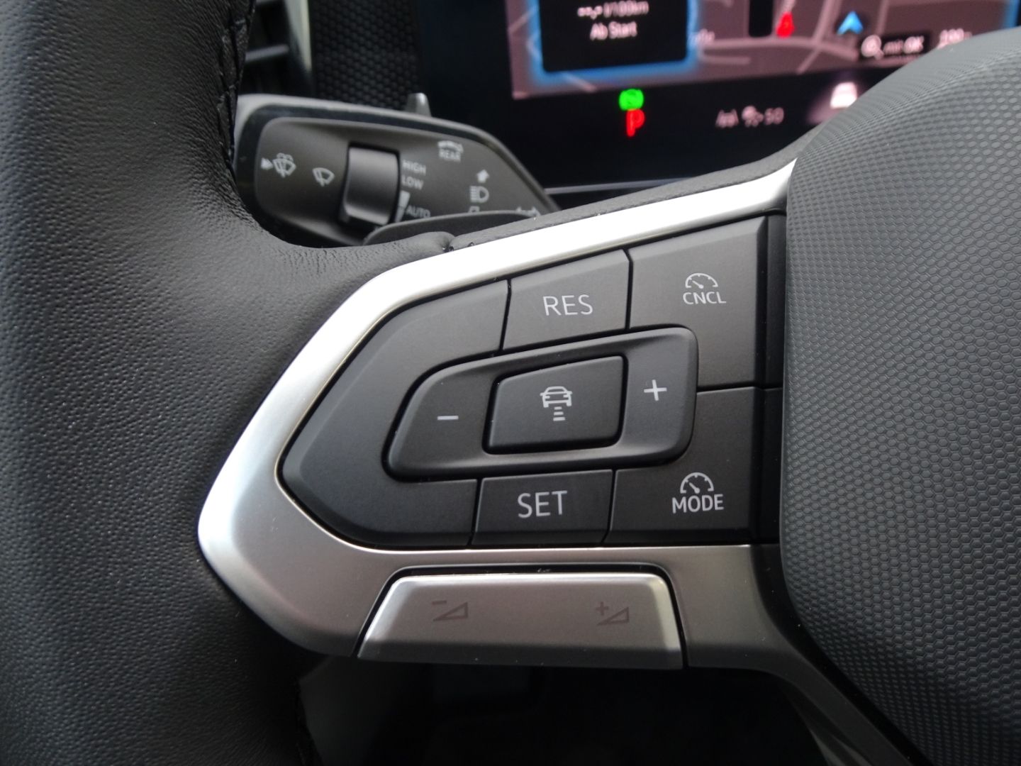 Passat Variant Business 2.0 TDI DSG HUD/AHK/360°