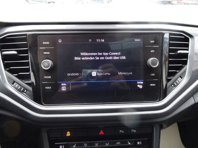 Fahrzeugabbildung Volkswagen T-Roc IQ.DRIVE/1.Hd/AHK/Pano/Navi/Kamera