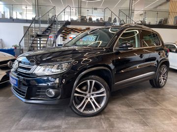 Volkswagen Tiguan Sport & Style 4Motion *NAVI*AHK*XENON*RFK