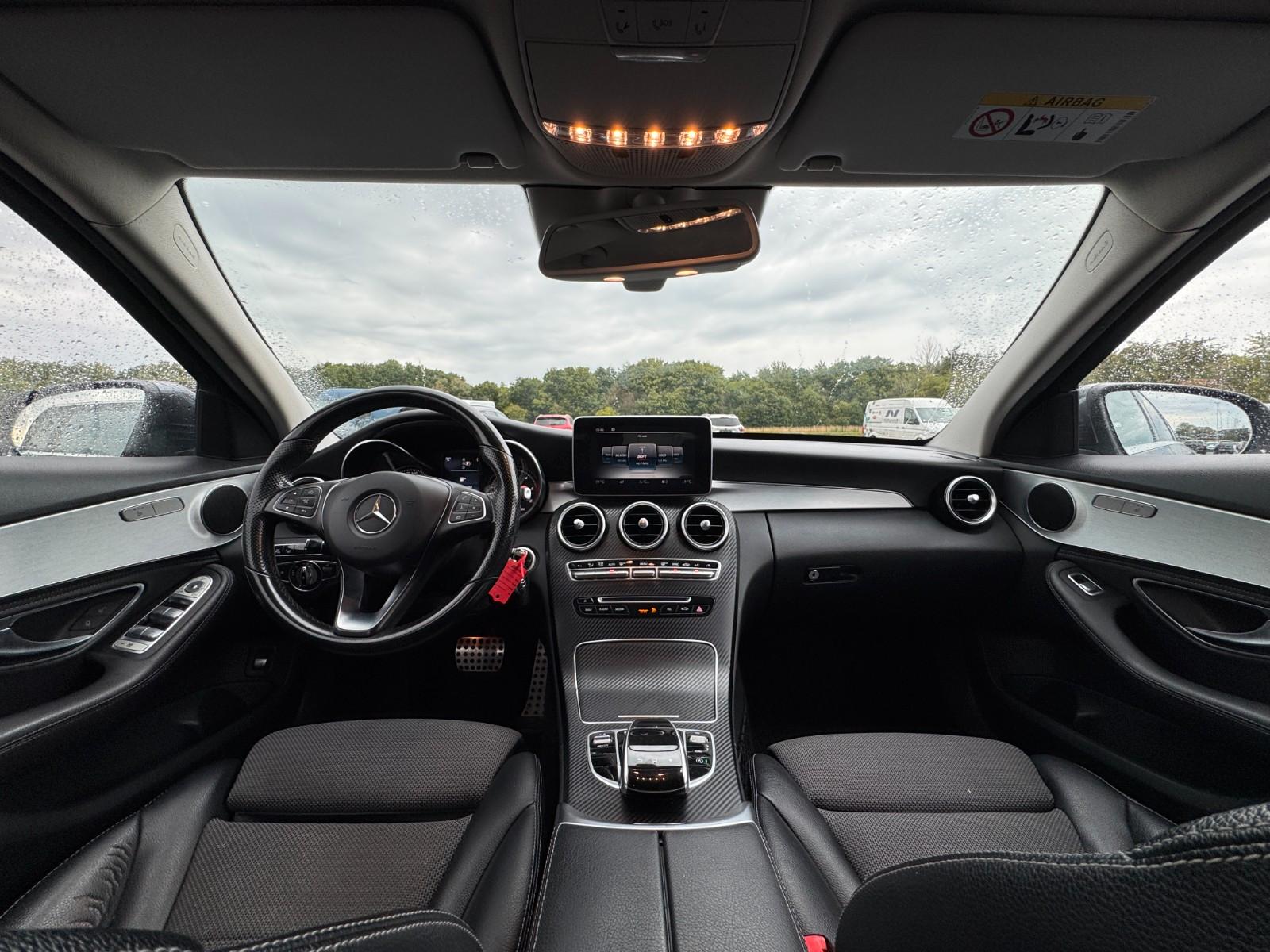 Mercedes-Benz C220 2014 — photo 13