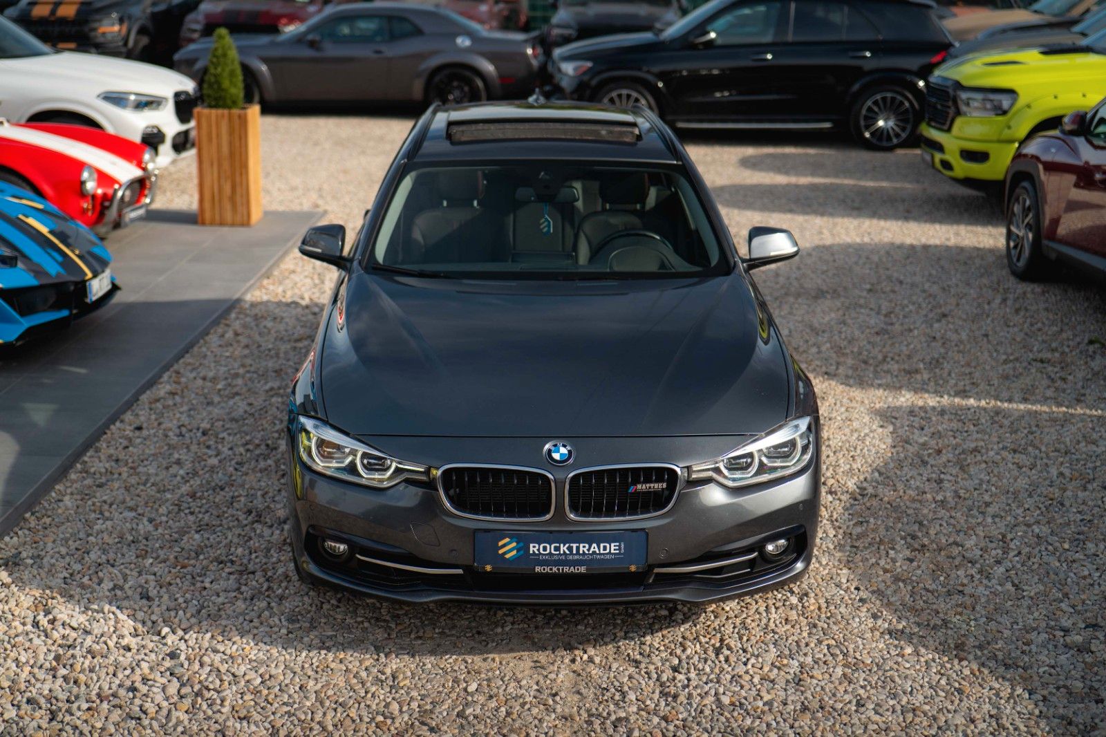 Fahrzeugabbildung BMW 335d xDrive Sport Line | LED | Pano | HUD | TÜV
