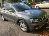 Volkswagen Tiguan Allspace 2.0 TDI SCR DSG 4MOTION Offroad  - VW Tiguan Allspace Gebrauchtwagen in Frankfurt