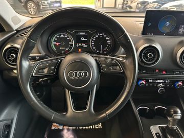 MYAUTOCENTER – Gebraucht- und Jahreswagen mit Werkstattservice in Pfaffenhofen Audi A3 Sportback *NAV*TEMPO*SitzHZ*2-ZONEN*PDC*