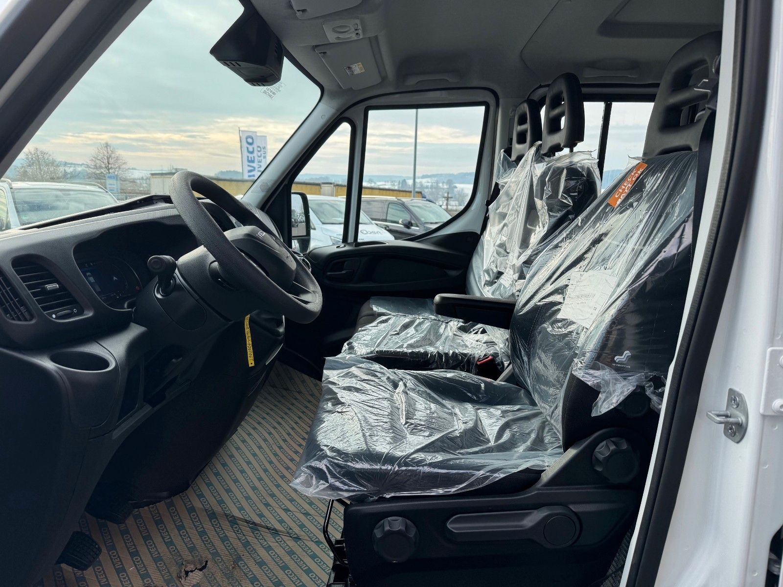 Fahrzeugabbildung Iveco Daily 35S14 *R3.450mm*AHK*Kamera*