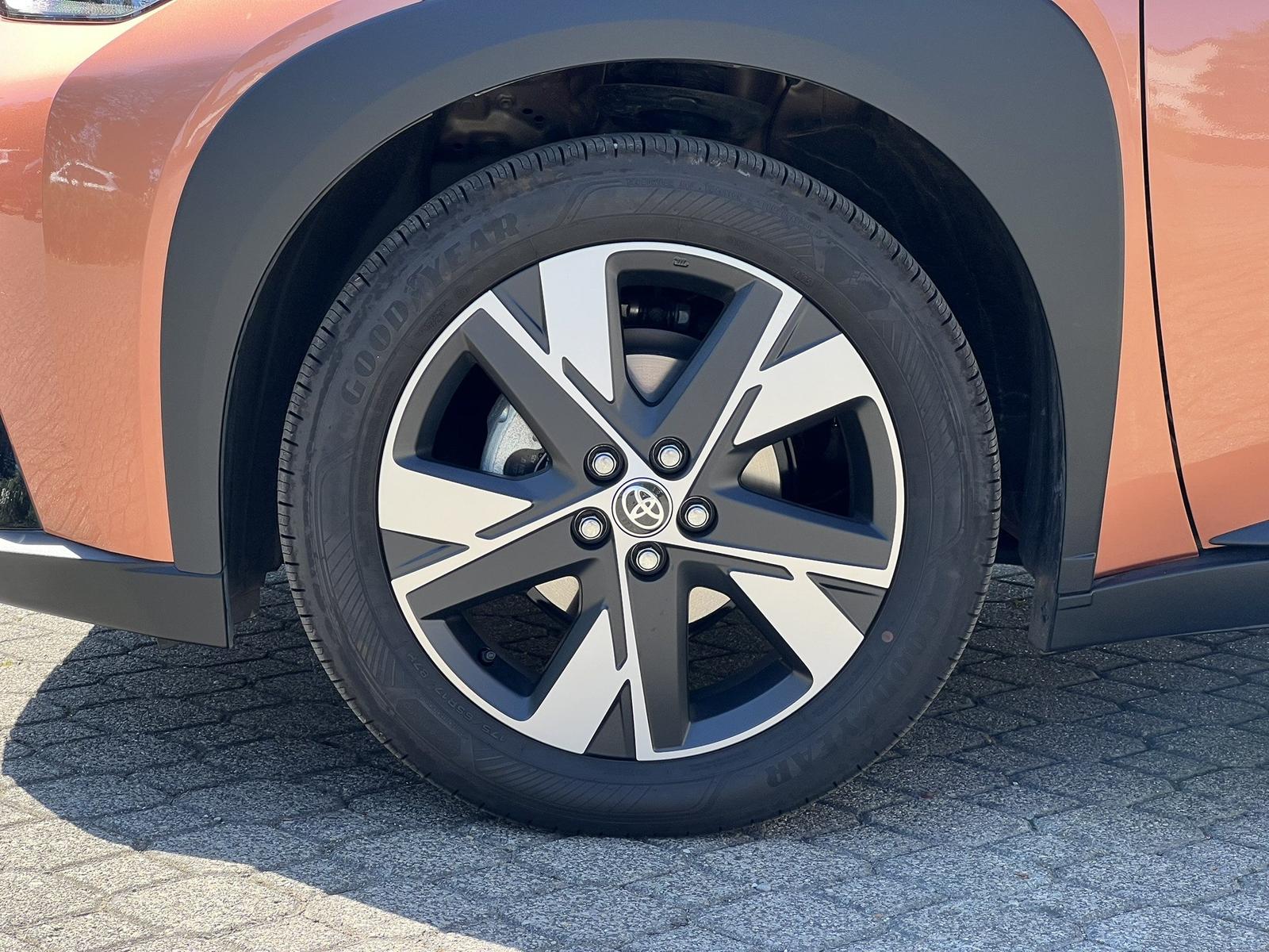Toyota Aygo X Hybrid 1.5l Teamplayer Technik-P.