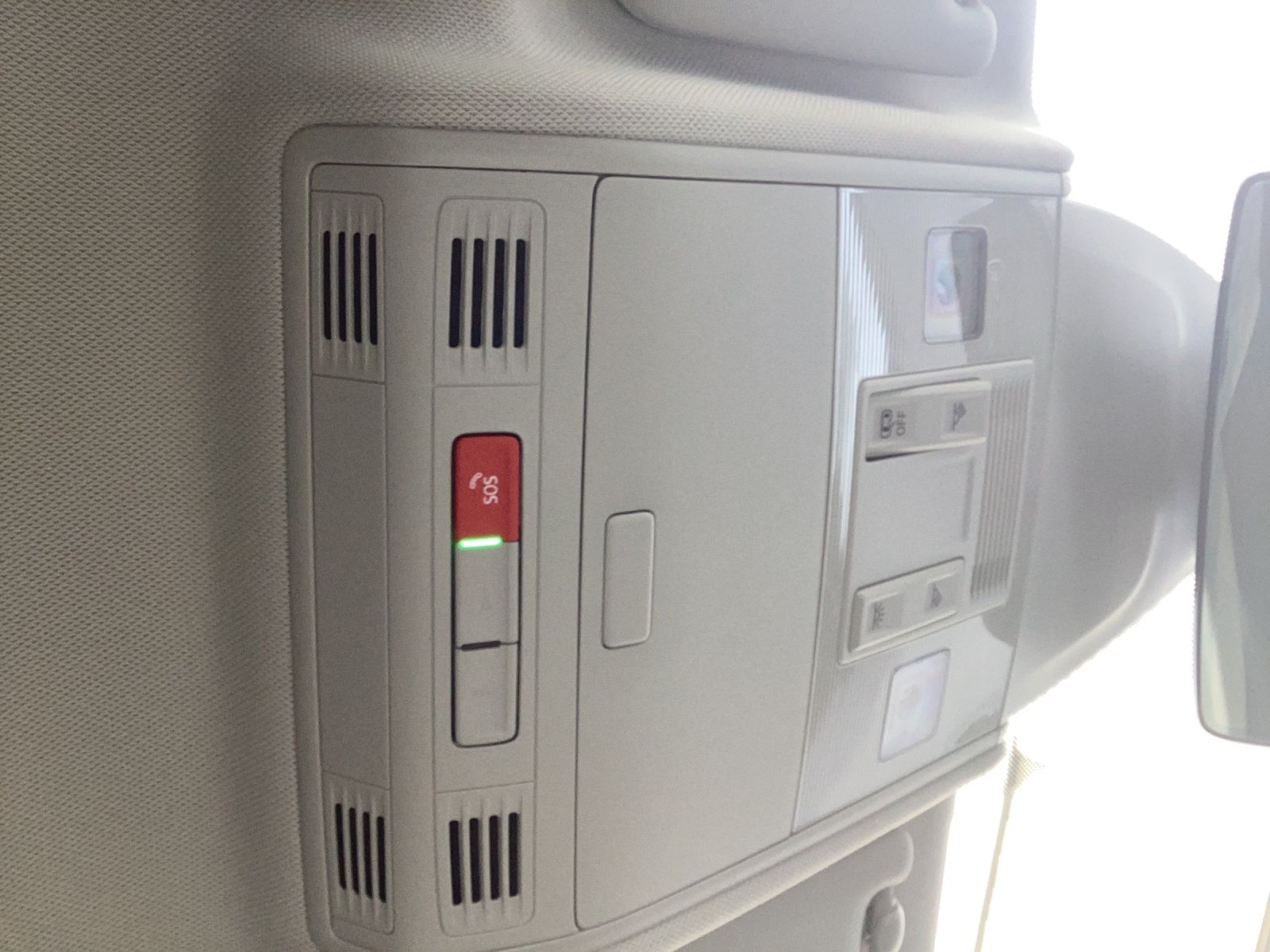 Fahrzeugabbildung Volkswagen Polo Energy TSI LED ACC SH RearView AppConnect A