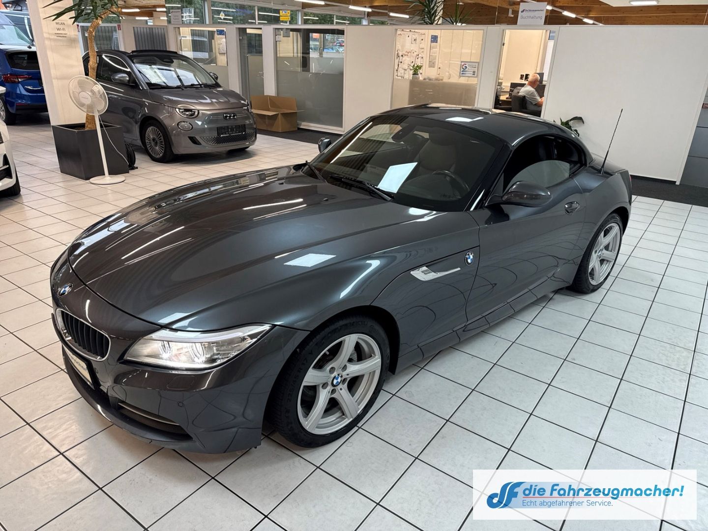 Fahrzeugabbildung BMW Z4 sdrive 18 i Roadster El. Verdeck AD Leder Xen