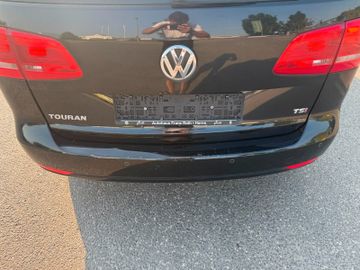 Volkswagen Touran - 12