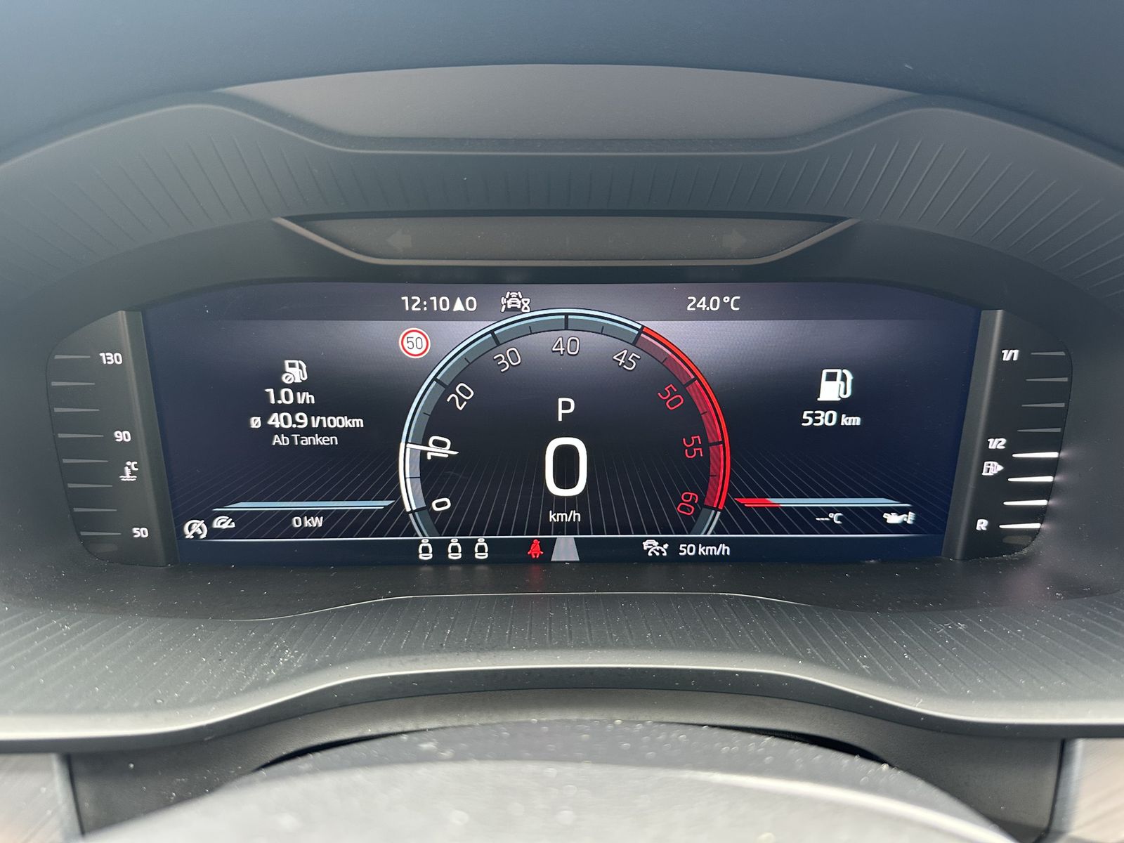 Fahrzeugabbildung SKODA Kodiaq Ambition NAV+LED+ACC+AHK+KAMERA+CARPLAY