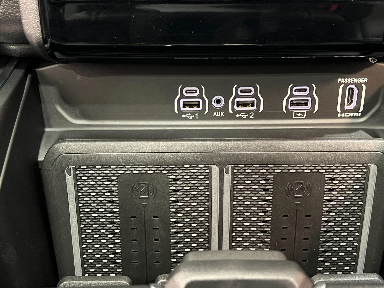 Fahrzeugabbildung Dodge RAM 1500 Laramie Night Premium RTR Umbau