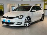 Volkswagen Golf VII Lim. Highline *R-Line*SHZ*Xenon* - VW Golf Gebrauchtwagen in Bielefeld