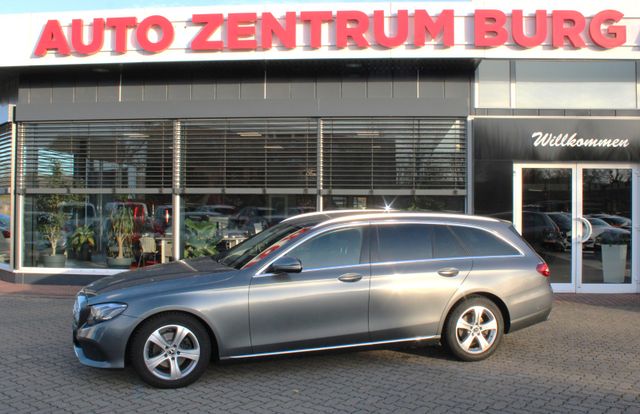 Mercedes-Benz E 220 d T-Modell Multibeam LED Navi AHK elektr.