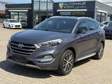 Hyundai Tucson 1.6 Passion 4WD / Automatik  / Kamera - Hyundai Tucson in Karlsruhe