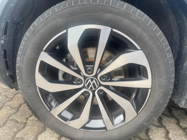 T-Roc Style 1.5 TSI DSG LED Navi Rückfahrkamera