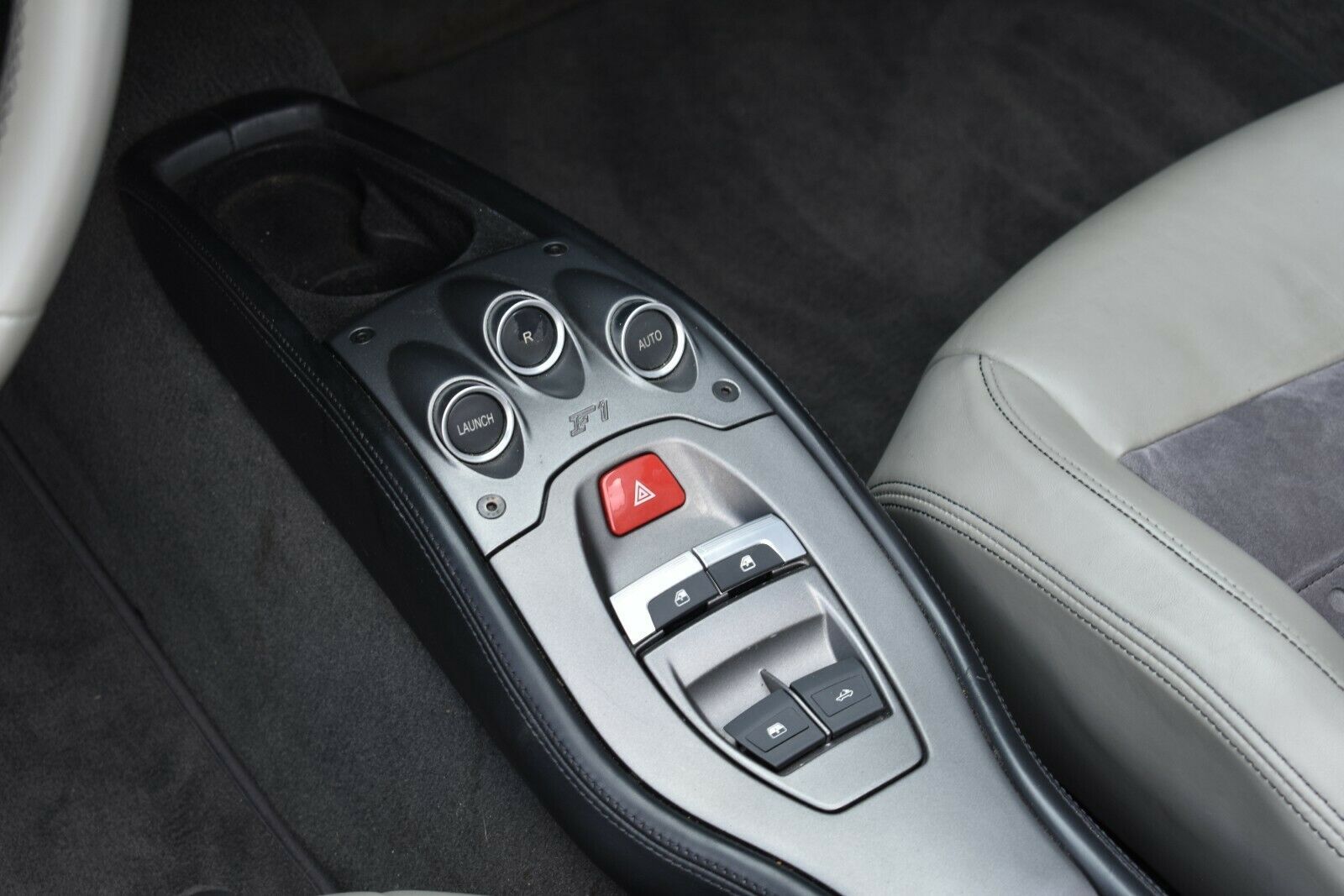 Fahrzeugabbildung Ferrari 458 Italia Spider*Lift*Cam*AFS*MIETKAUF