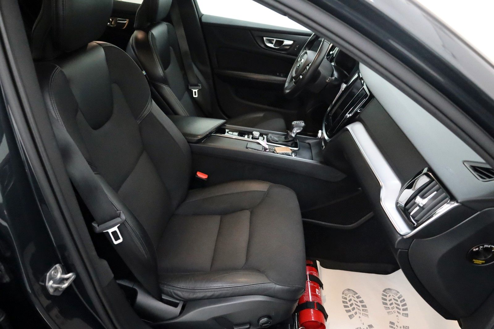 Fahrzeugabbildung Volvo V60 Cross Country AWD Head Up,Navi,LED,Panorama