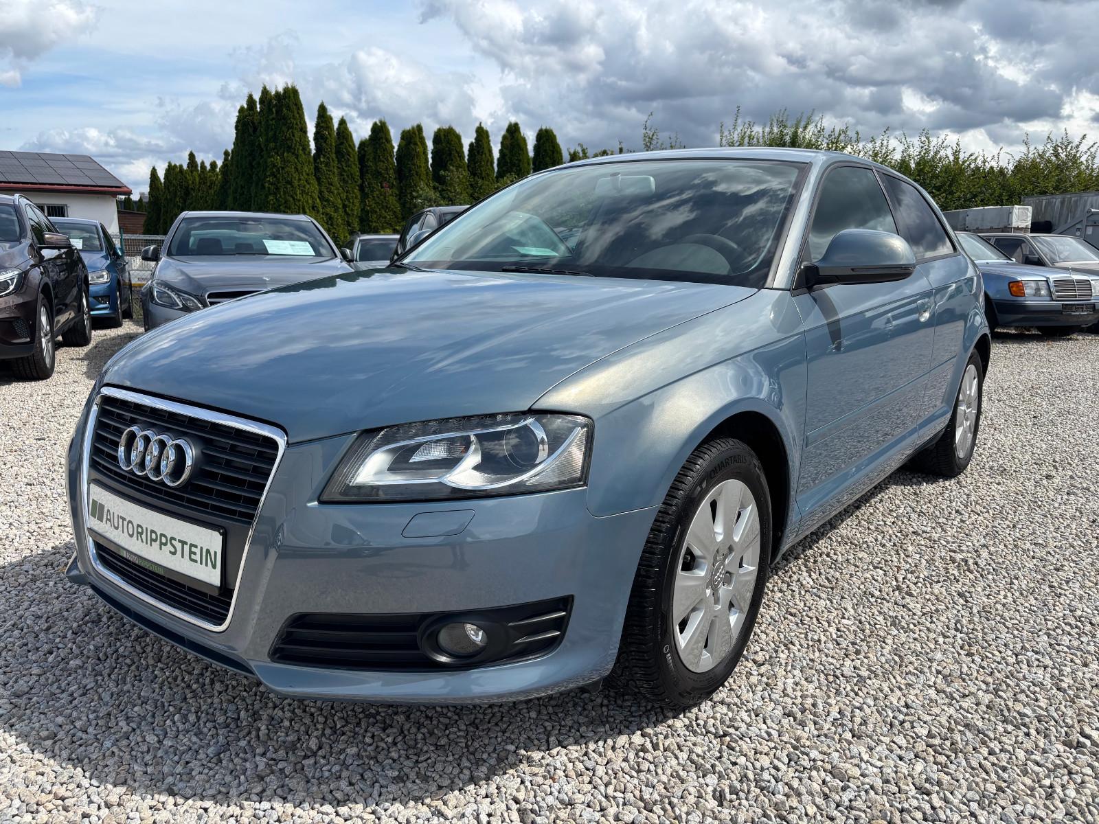 Audi A3 1.6 Attraction +GRA+SHZ+KLIMAAUTOMATIK+