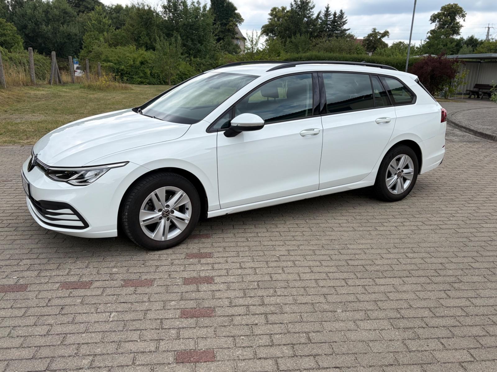 Volkswagen Golf VIII 1.0 TSI OPF Life Variant Life, миниатюра 3