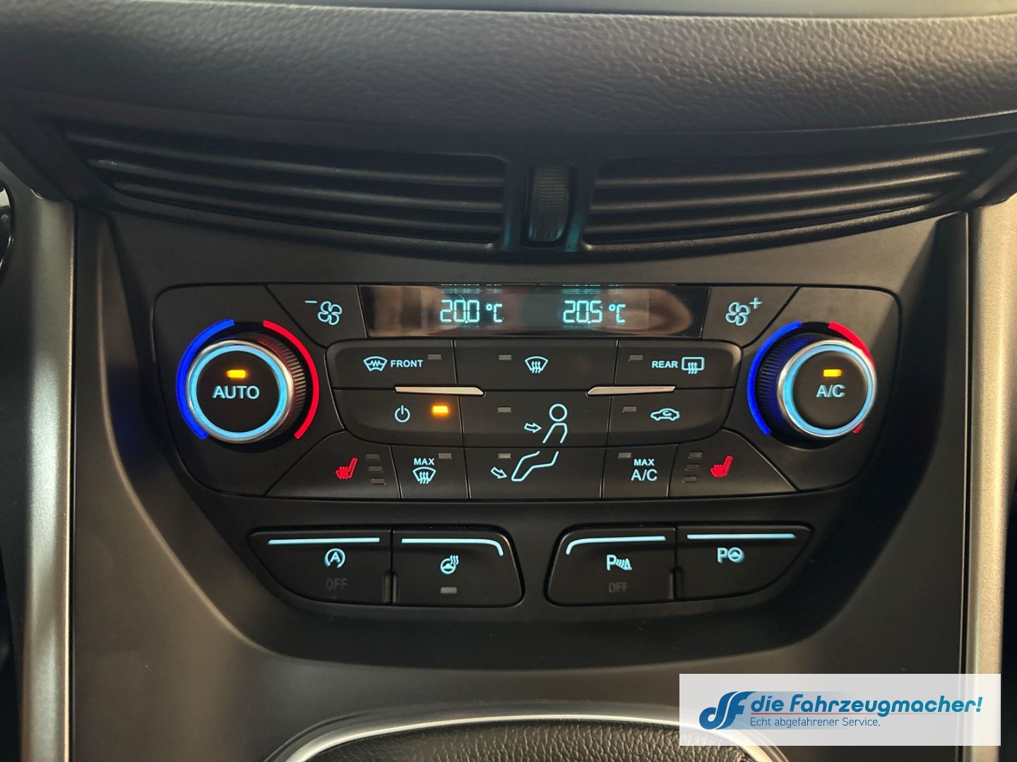 Fahrzeugabbildung Ford Kuga Cool & Connect 2.0 TDCi EU6d-T Navi Apple C