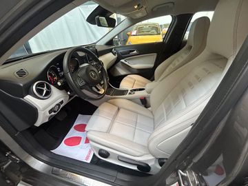 Mercedes A 180 - 11