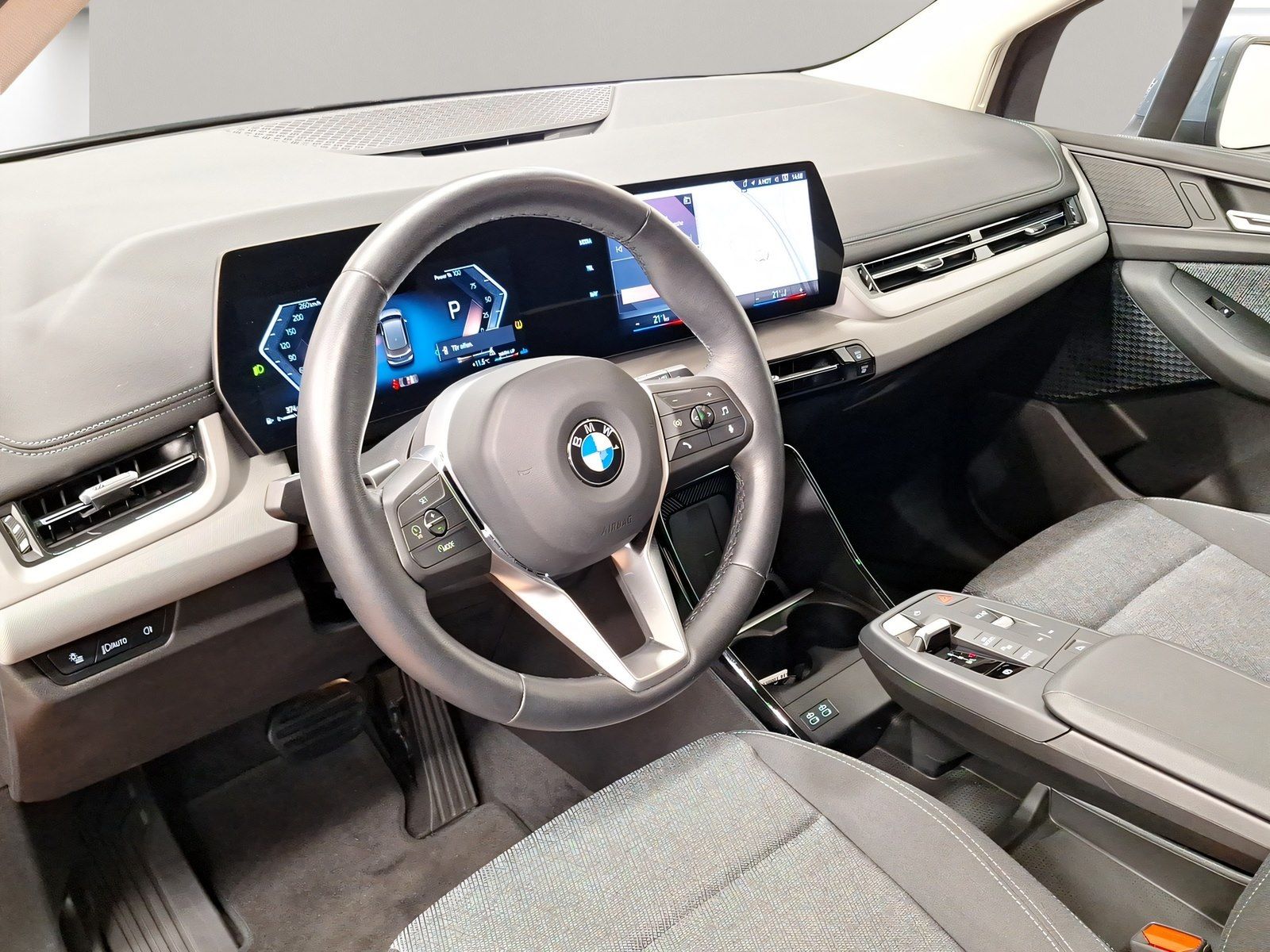BMW 220 Active Tourer - Bild 4