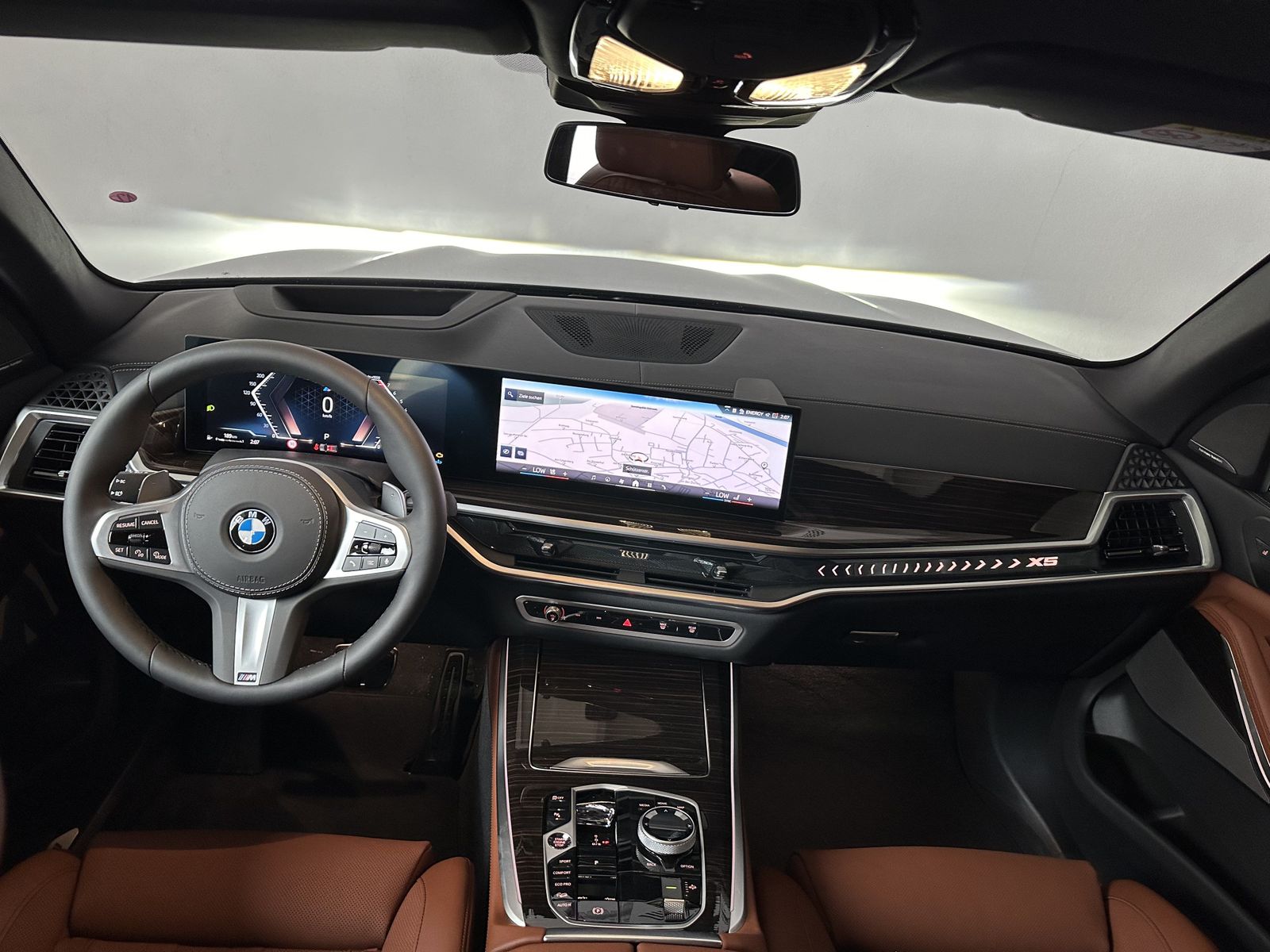 Fahrzeugabbildung BMW X5 xDrive40i harman kardon, Massagefunktion vorn