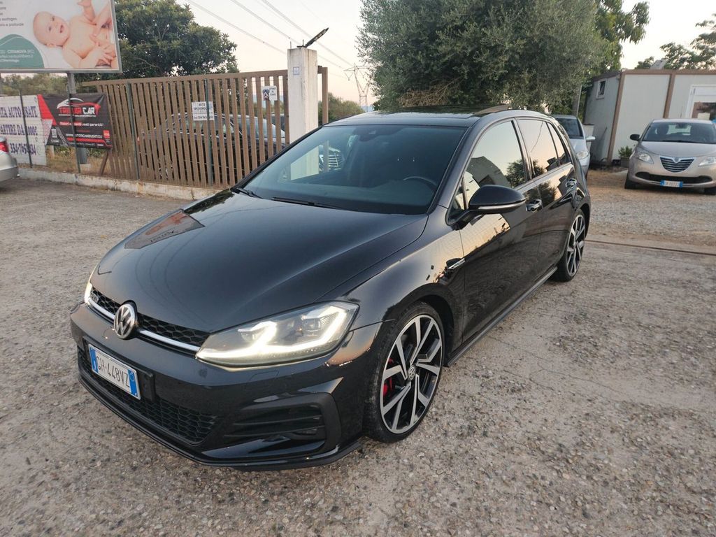 Image of Volkswagen Golf