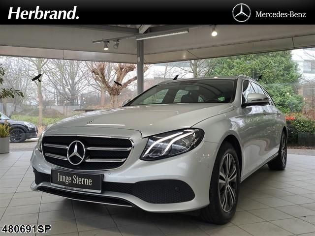 Mercedes-Benz E 220 d T Avantgarde  AHK Sitzhzg RFK Totwinkel.