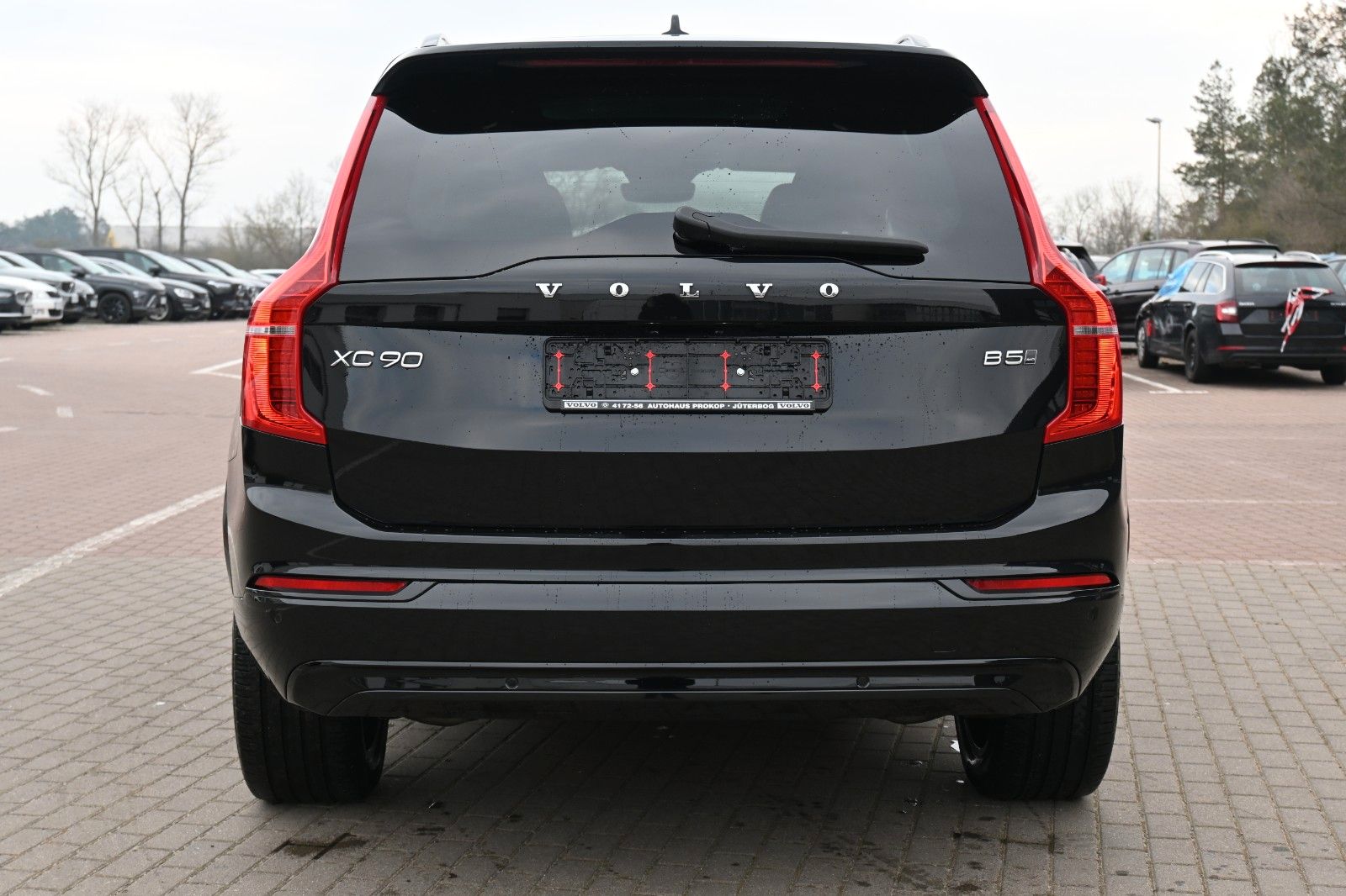 Fahrzeugabbildung Volvo XC90 Ultimat Dark AWD*LUFT*360*STHZ*7Si*PANO*AHK