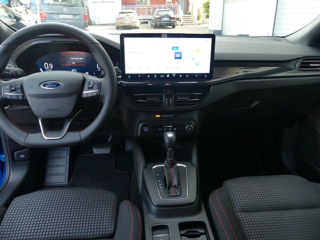 FORD Focus Lim. ST-Line X*ACC*Kamera* FORD Focus Lim. ST-Line X*ACC*Kamera*