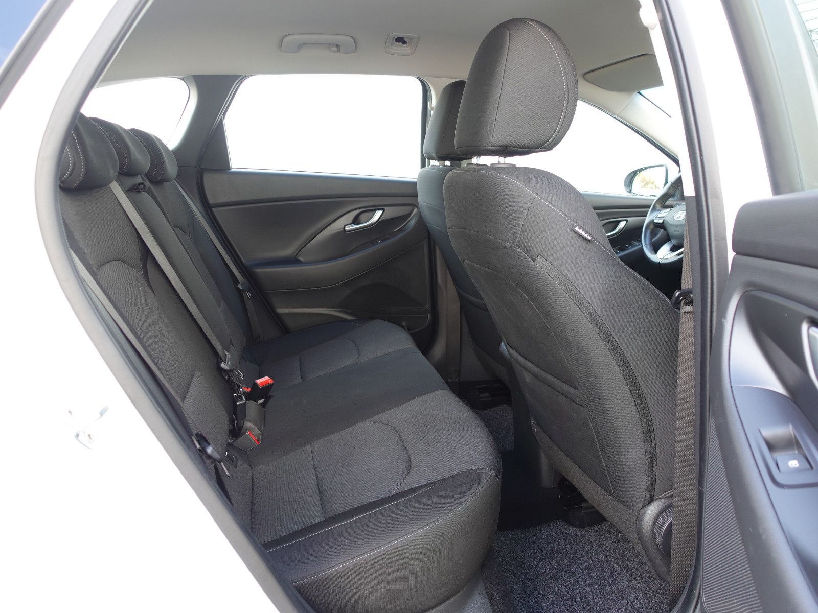 Fahrzeugabbildung Hyundai i30cw Trend 1.5TGDI AUTOMATIK,Navi,Kamera,Sitzhz