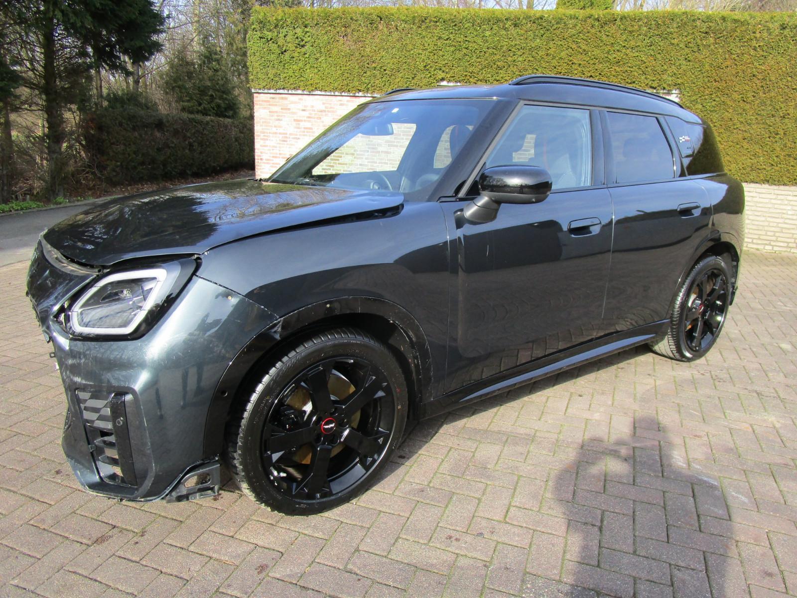 MINI Countryman S ALL4 John Cooper Works Trim