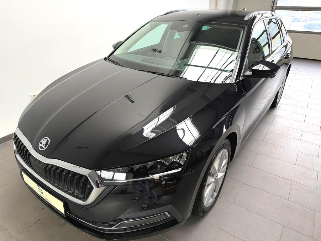 Skoda Octavia Combi First Edition LED Kamera Sitzheizu