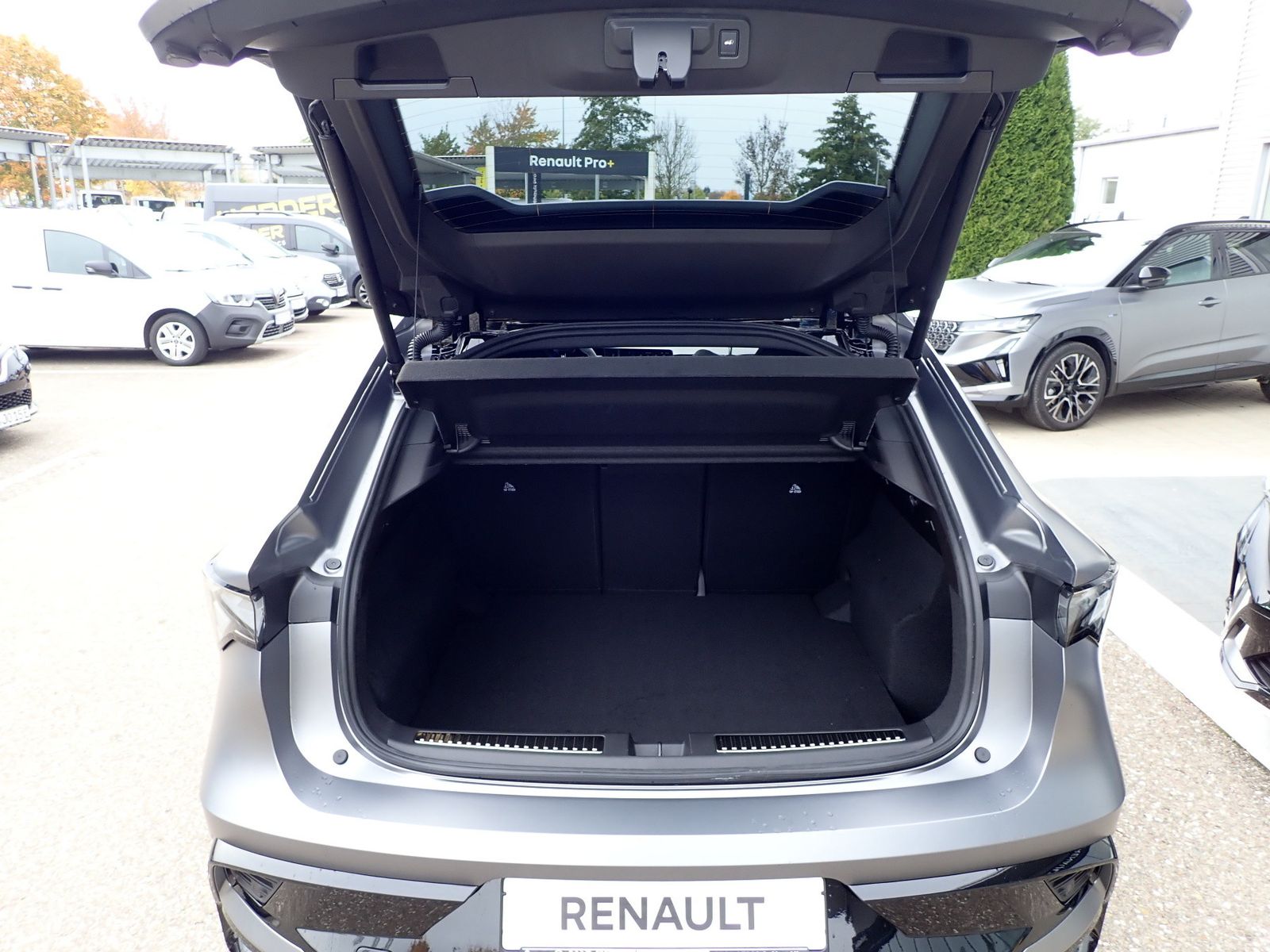 Fahrzeugabbildung Renault Rafale Esprit Alpine Full Hybrid E-Tech 200