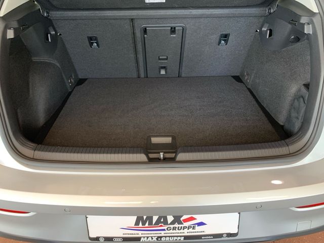 Golf VIII 2.0 TDI LIFE LED+DCP+NAVI+PDC+DAB+APP