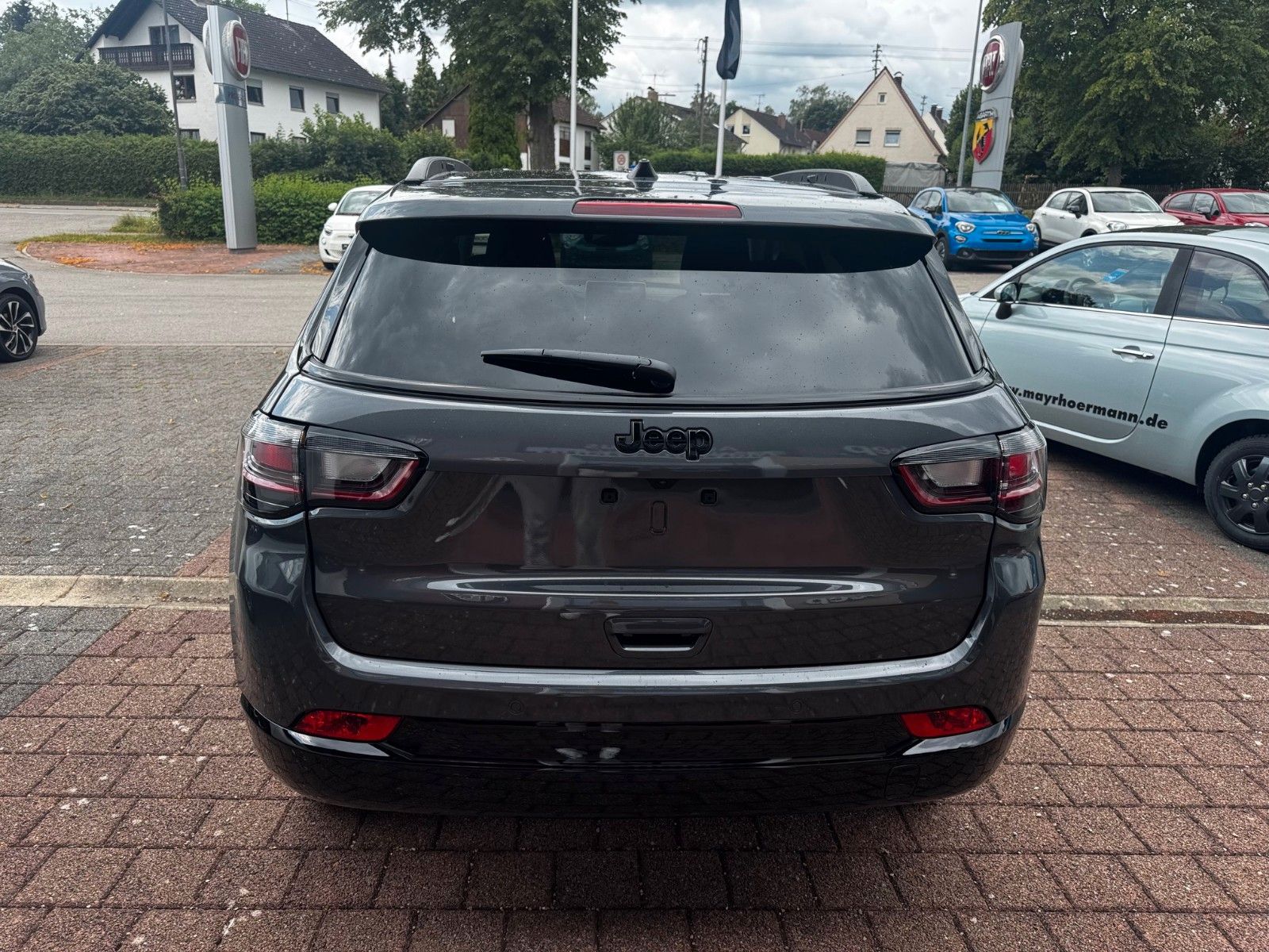 Fahrzeugabbildung Jeep Compass 1.5l Summit Navi ACC Sitzbelüftung  LED
