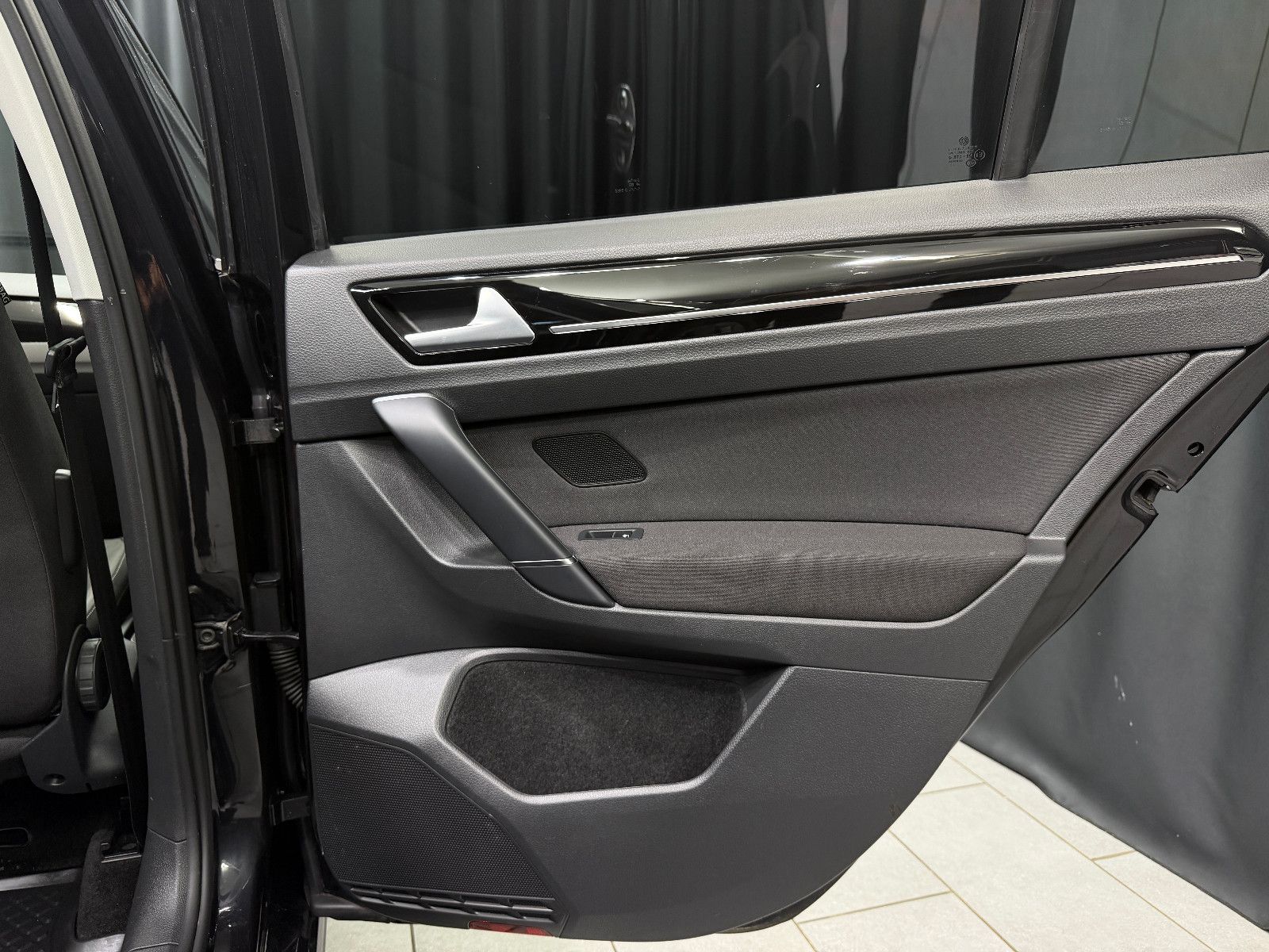 Fahrzeugabbildung Volkswagen Golf Sportsvan VII Highline |AUTOMATIK|PDC|DSG