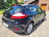 Renault Megane III Lim. 5-trg. Paris - gebrauchte Renault Megane aus dem Jahr 2014