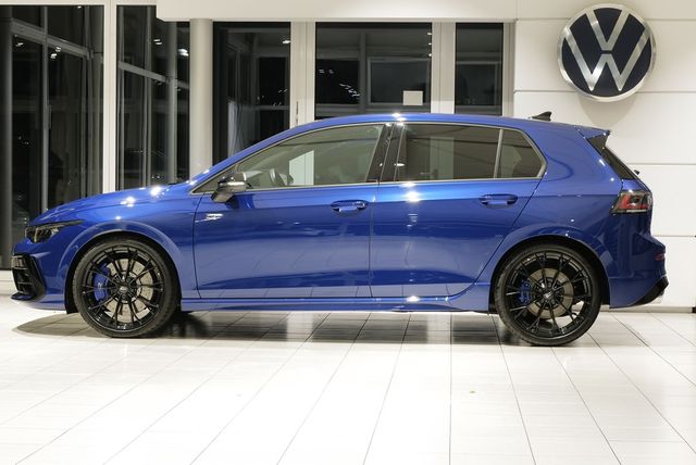 Volkswagen Golf VIII R 4Motion AHK Pano Carbon HKardon 360°