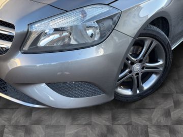 Mercedes-Benz A 220 d Urban*SPORT*NAVI*APPLE*KAMERA*1.HAND