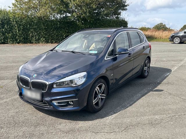 BMW 220 D X-Drive Active Tourer AHK Head Up