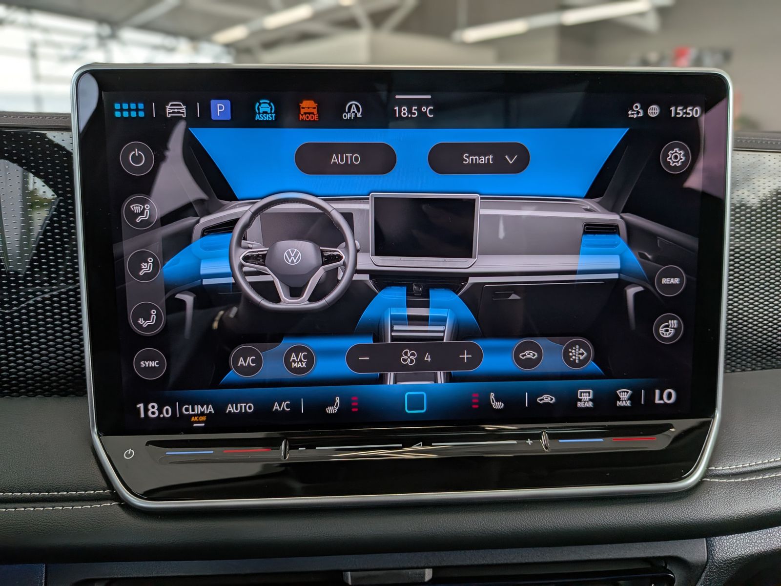 Fahrzeugabbildung Volkswagen Tiguan 1.5 eTSI ENERGY HD-Matrix 360 Pano AHK 19