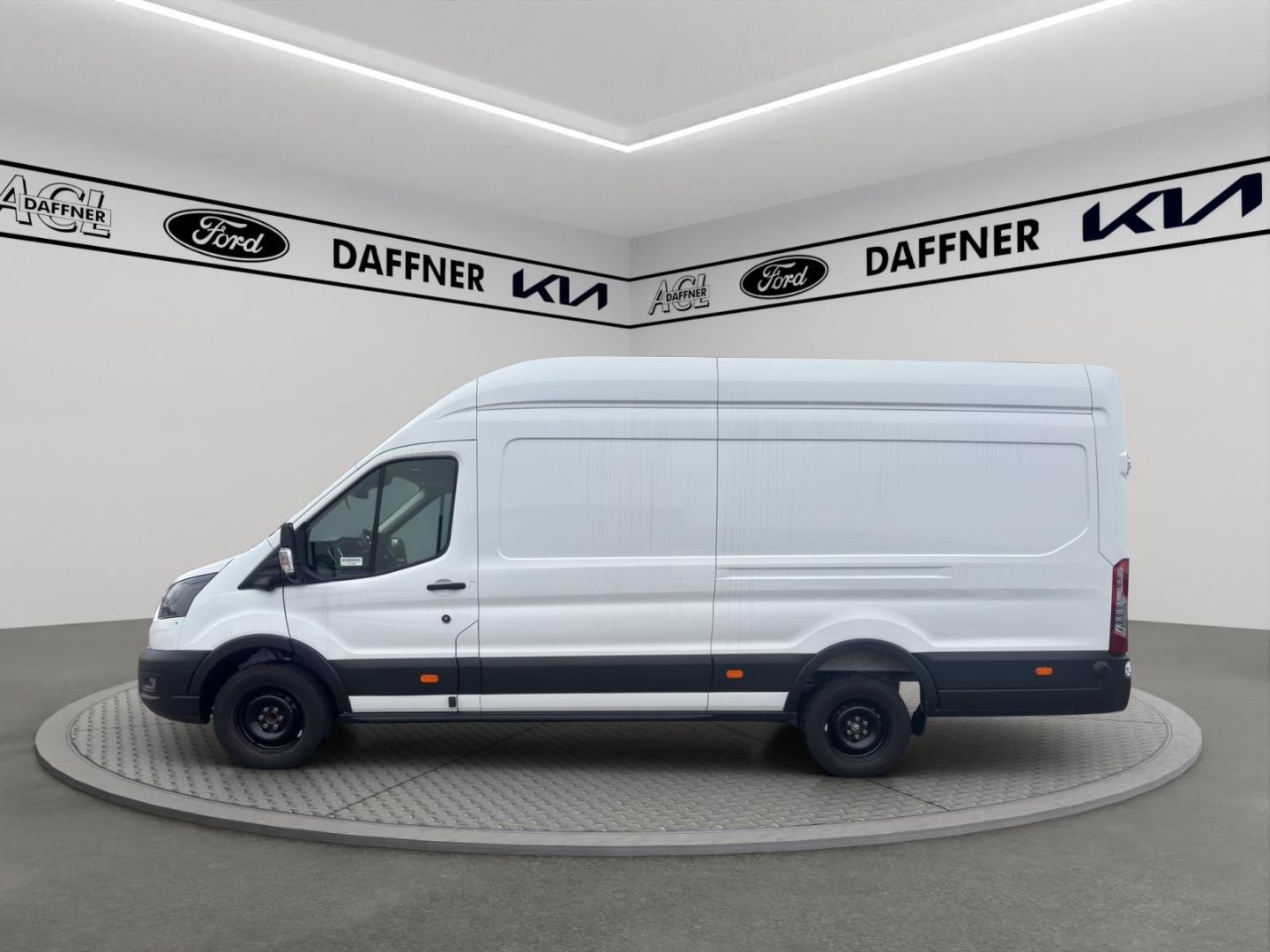 Fahrzeugabbildung Ford Transit Kasten E 390 L4 Trend 68,0 kWh Heckantri