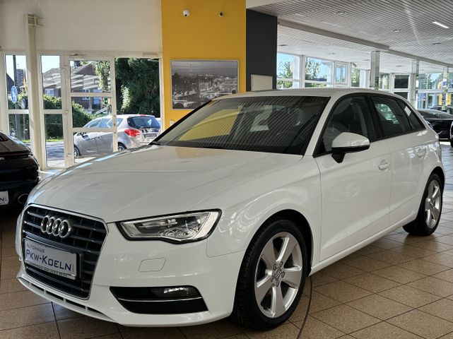 Audi A3 2.0 TDi DSG Ambition *NAVi*XENON/PLUS*APS*