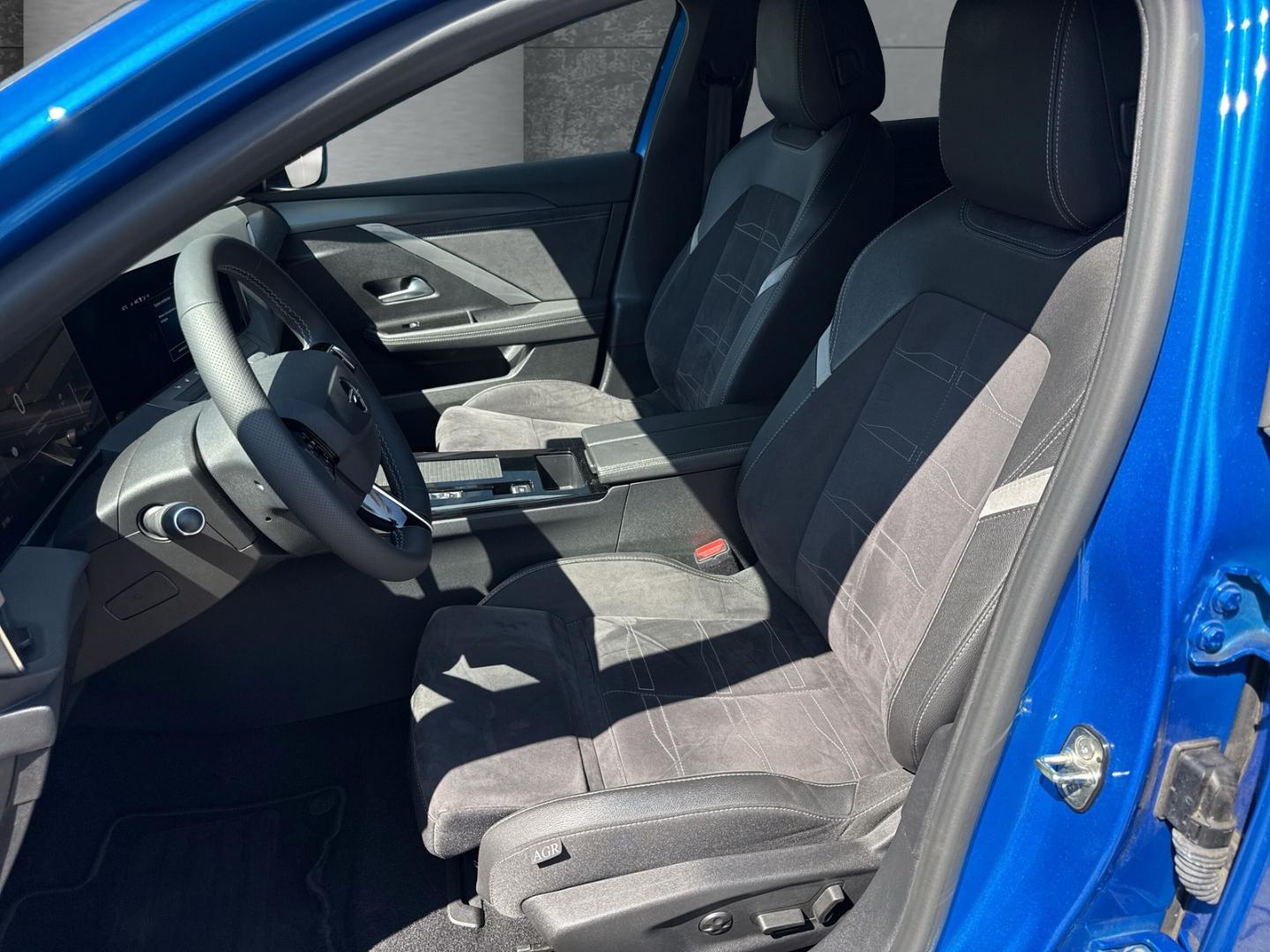 Opel Astra Electric GS El. Panodach Navi Digitales Co