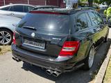 Mercedes-Benz C 200 KOMPRESSOR T *AMG* - Mercedes-Benz C 200: Kombi, Kompressor