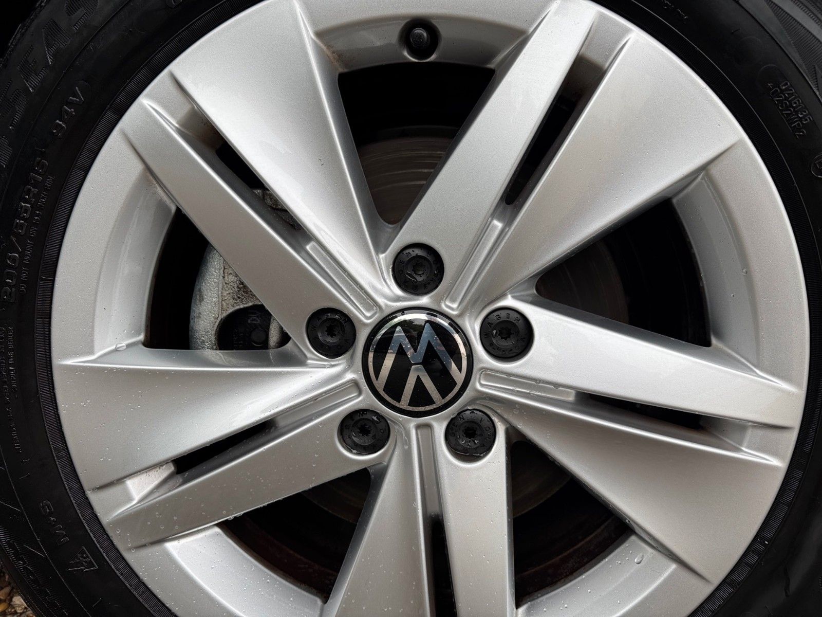 Fahrzeugabbildung Volkswagen Golf VIII Lim. Life 1.5 TSI