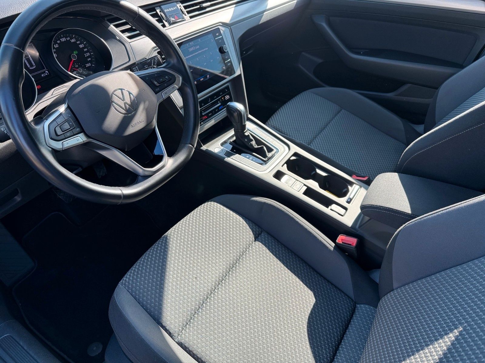 Fahrzeugabbildung Volkswagen Passat Variant Conceptline 1.5 TSI