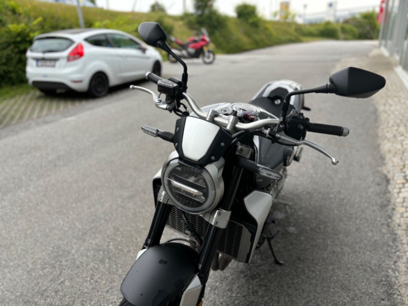 Fahrzeugabbildung Honda CB 1000 R Sport Neo SC80